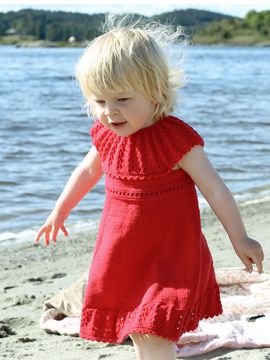 DROPS Little Hedda Kleid für Mädchen - Deutschsprachige Anleitung