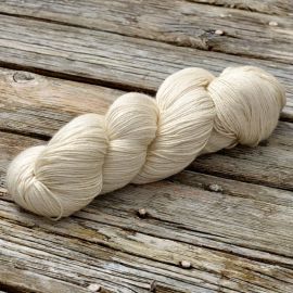 Undyed 4 Ply Fine Yak 4 Ply